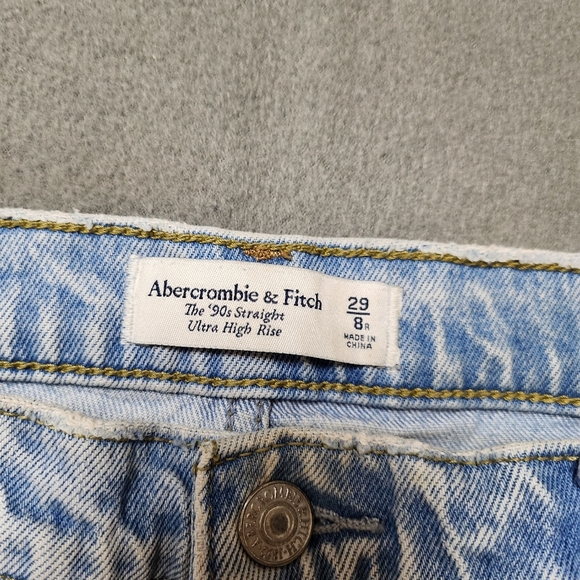 Abercrombie & Fitch '90s Straight Ultra High Rise Jeans - Blue - Picture 8 of 12